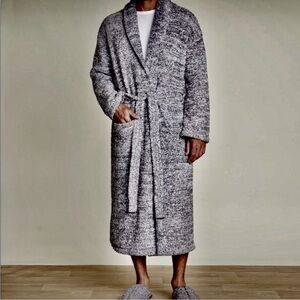 🩶 Barefoot Dreams Unisex Heather
Grey Cozy Knit Robe V
Size 3 🩶